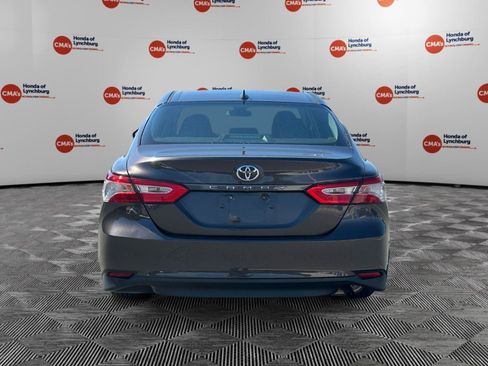 Used 2020 Toyota Camry LE FWD image 4