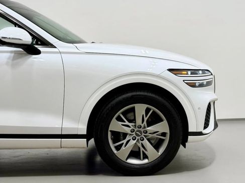 Used 2023 Genesis GV70 3.5T Sport w/ Sport Advanced Package AWD/4WD image 14