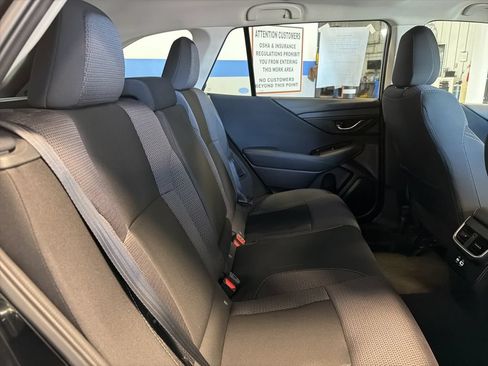 Used 2025 Subaru Outback Premium AWD/4WD image 26