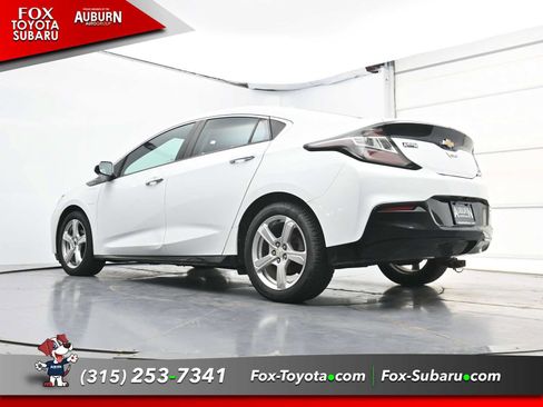 Used 2017 Chevrolet Volt LT w/ Comfort Package FWD image 18