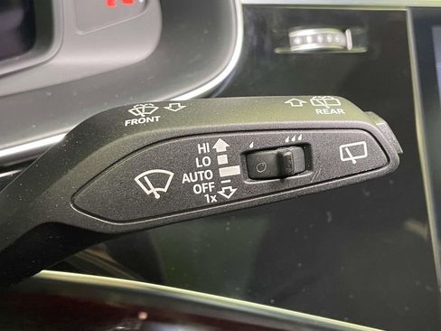 Used 2025 Audi Q7 3.0T Premium Plus image 43