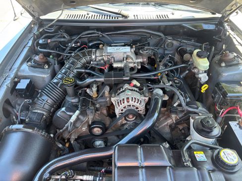 Used 2001 Ford Mustang GT RWD image 11