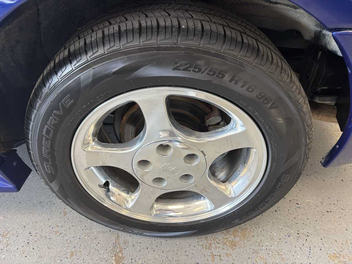 Used 2004 Ford Mustang Coupe RWD image 24