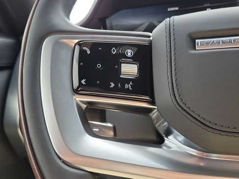 Used 2025 Land Rover Range Rover Long Wheelbase SE AWD/4WD image 34