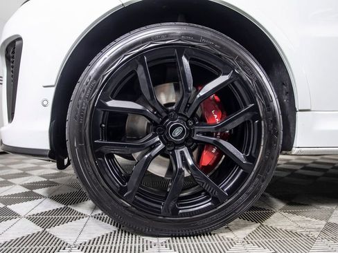 Used 2022 Land Rover Range Rover Sport SVR image 41