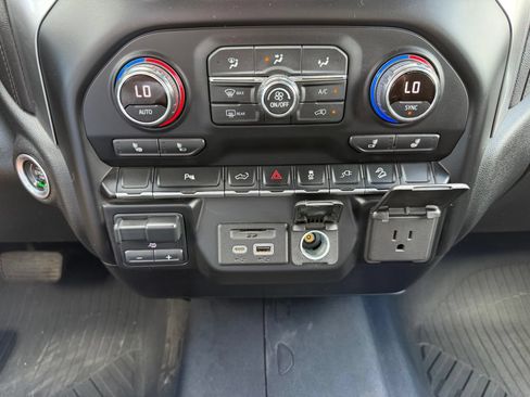 Certified 2020 Chevrolet Silverado 2500 LT w/ All Star Edition AWD/4WD image 31