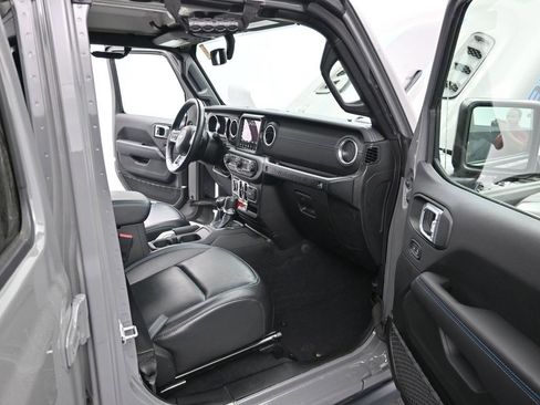 Used 2021 Jeep Wrangler Unlimited Rubicon 4xe w/ Steel Bumper Group image 12