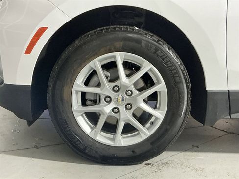 Used 2023 Chevrolet Equinox LT image 20