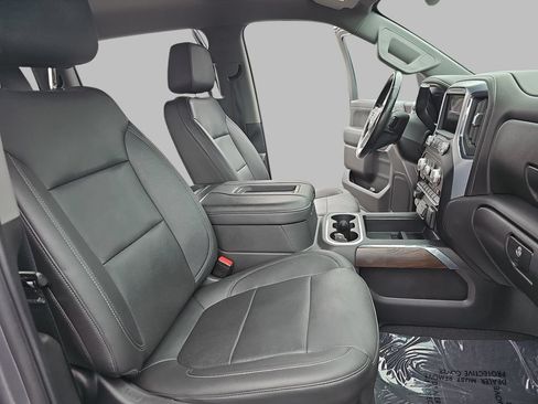 Used 2021 GMC Sierra 1500 SLT w/ SLT Convenience Package AWD/4WD image 13