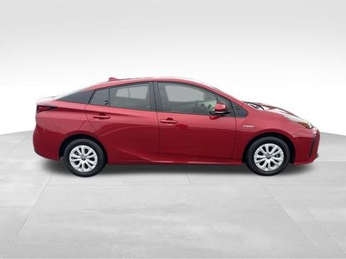 Used 2022 Toyota Prius L Eco FWD image 6