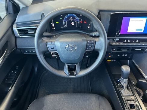 Certified 2025 Toyota Camry LE w/ Convenience Package FWD image 13