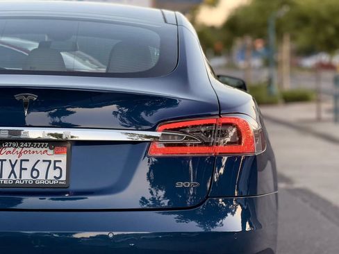 Used 2016 Tesla Model S 90D image 10