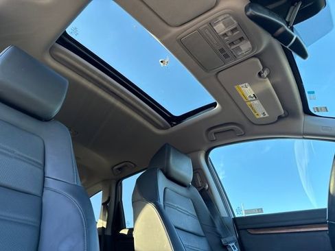 Used 2021 Honda CR-V Touring image 27