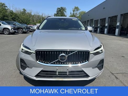 Used 2023 Volvo XC60 B5 Core w/ Climate Package AWD/4WD image 7