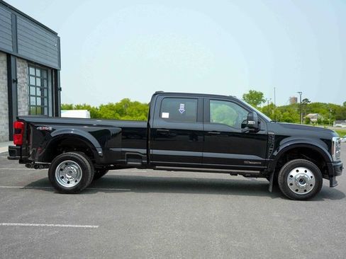 Used 2025 Ford F450 Platinum image 4