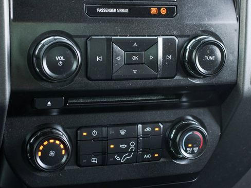 Used 2018 Ford F550 2WD Regular Cab Super Duty image 34