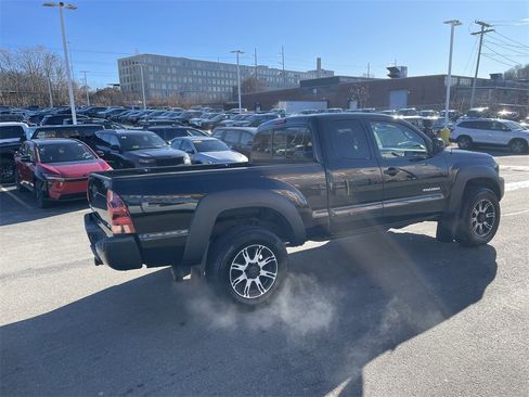 Used 2013 Toyota Tacoma 4x4 Access Cab V6 image 8