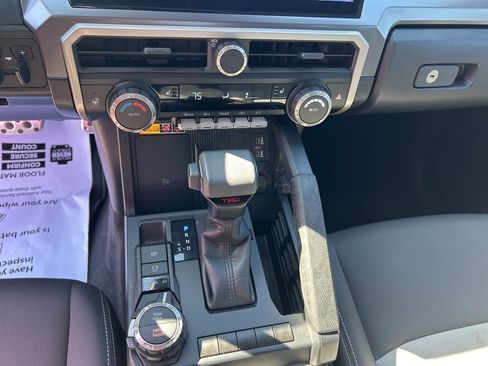 Used 2024 Toyota Tacoma TRD Sport w/ TRD Sport Upgrade Package image 16