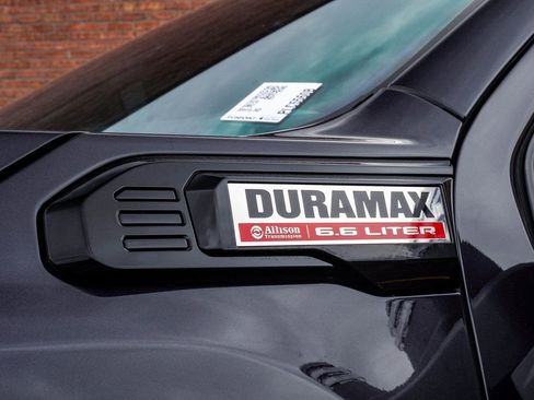 Used 2024 GMC Sierra 2500 Denali w/ Denali Reserve Package image 10