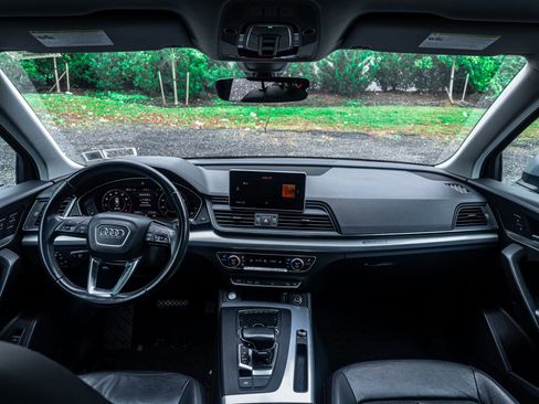 Used 2019 Audi Q5 2.0T Premium Plus w/ Premium Plus Package image 18