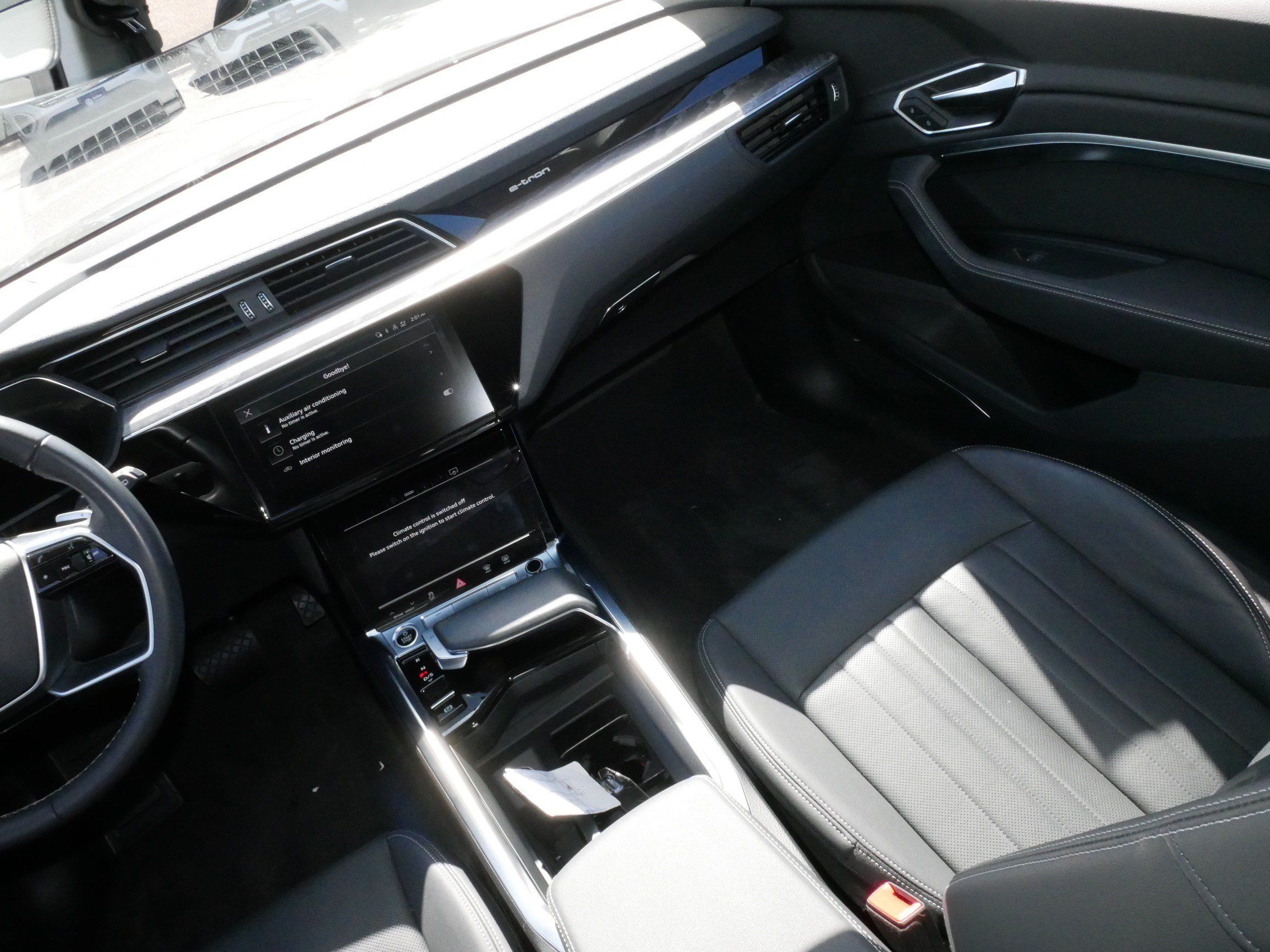 Used 2024 Audi Q8 e-tron Premium Plus w/ Premium Plus Package AWD/4WD image 11