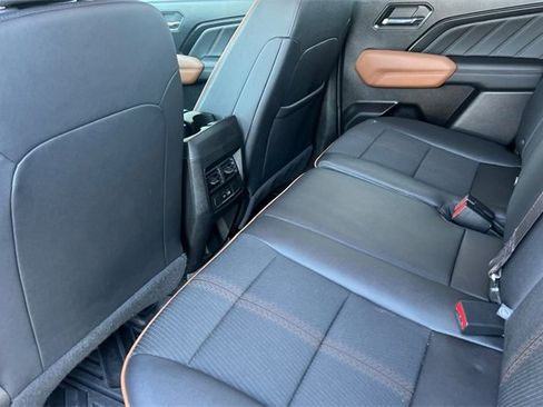 Used 2023 GMC Canyon AT4 image 14