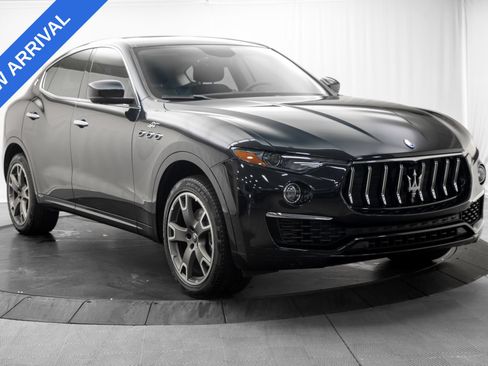 Used 2022 Maserati Levante GT AWD/4WD image 9