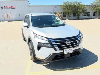 Used 2025 Nissan Rogue SV