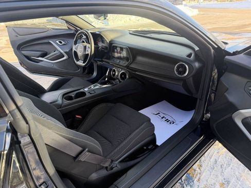 Used 2017 Chevrolet Camaro SS image 15