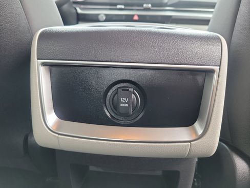 Used 2024 Kia Carnival LX FWD image 26