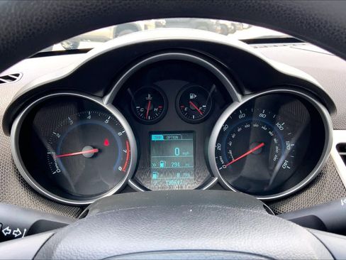 Used 2013 Chevrolet Cruze LT FWD image 24
