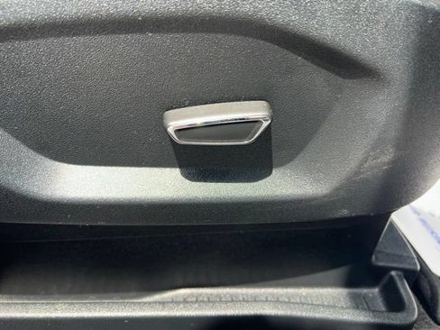 Used 2019 Ford Edge SEL w/ Equipment Group 201A AWD/4WD image 35