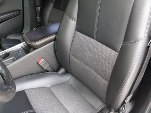 Used 2018 Chevrolet Impala LT FWD image 5