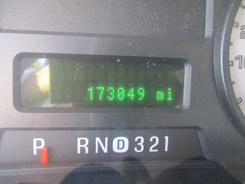 Used 2005 Ford F250 XLT image 12