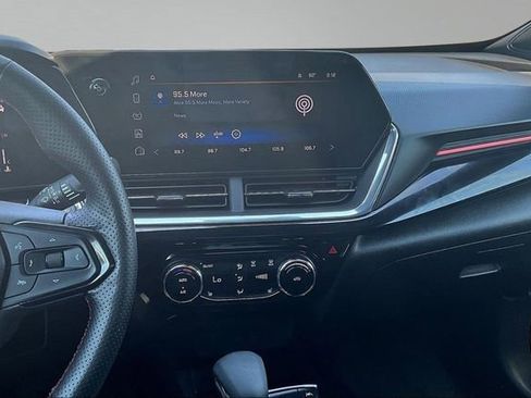 Used 2024 Chevrolet Trax RS w/ Driver Confidence Package image 9