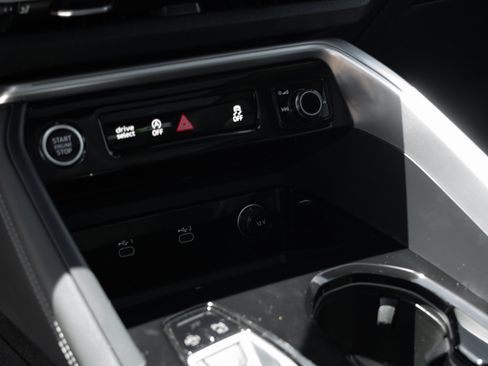 Certified 2025 Audi Q5 Premium w/ Convenience Package AWD/4WD image 14