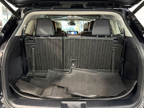 Used 2020 Toyota Highlander Limited image 15