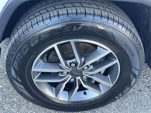 Used 2020 Jeep Grand Cherokee Limited w/ Luxury Group II image 27