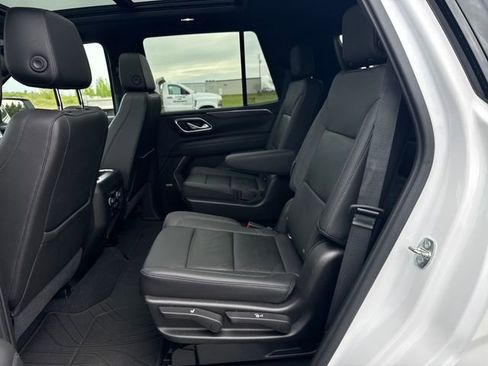 Used 2021 Chevrolet Tahoe Z71 w/ Z71 Signature Package AWD/4WD image 29