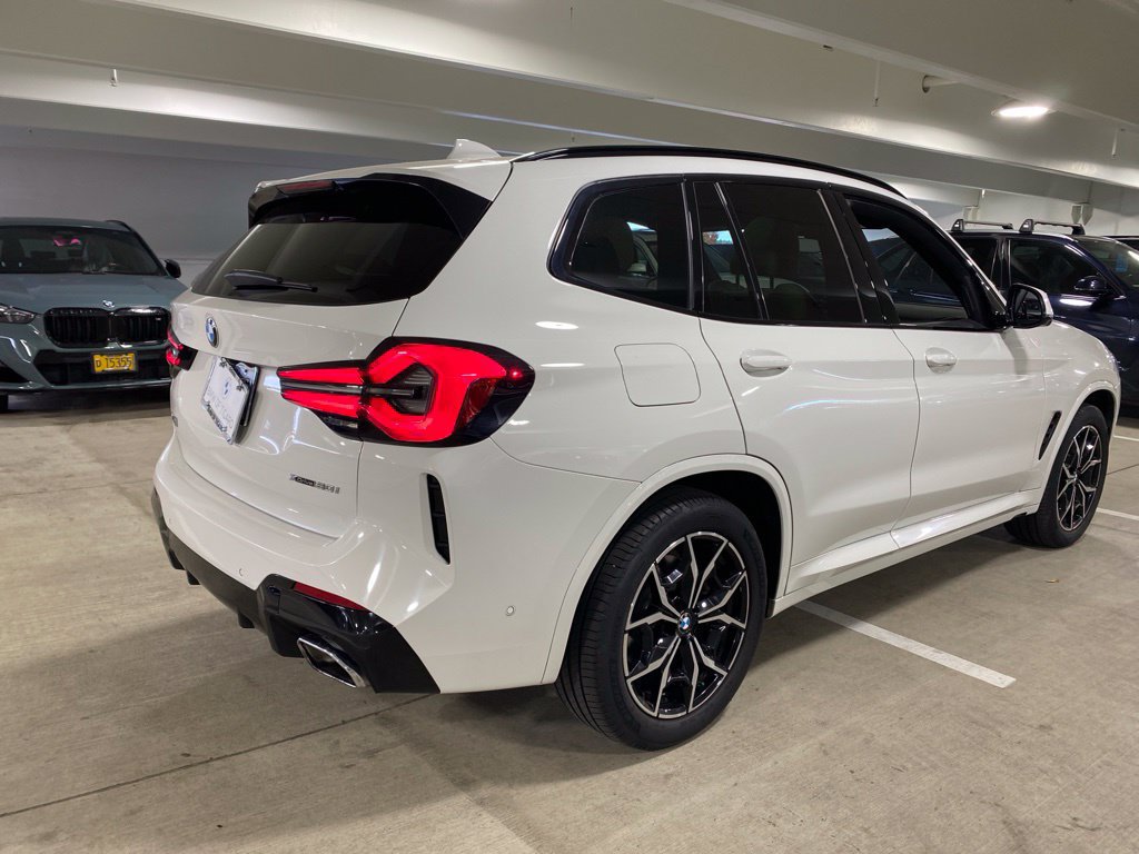 Used 2023 BMW X3 xDrive30i w/ M Sport Package AWD/4WD image 7