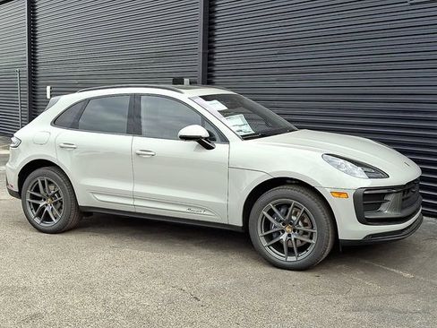 New 2026 Porsche Macan Turbo image 9