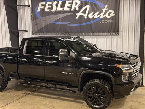 Used 2020 Chevrolet Silverado 2500 LTZ w/ LTZ Plus Package image 3