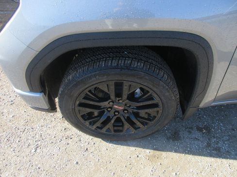 New 2026 GMC Sierra 1500 Elevation image 12