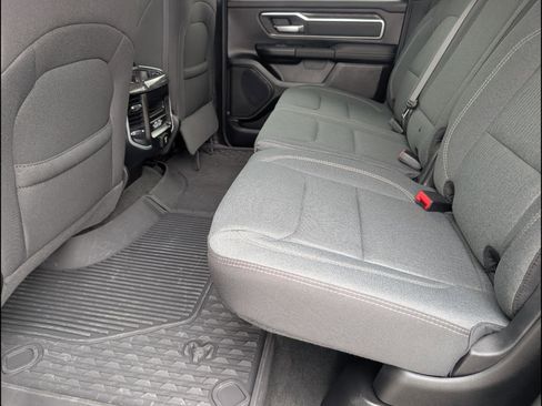 Used 2022 RAM 1500 Big Horn AWD/4WD image 12