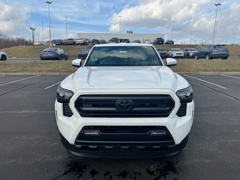 New 2026 Toyota Tacoma SR5 image 8