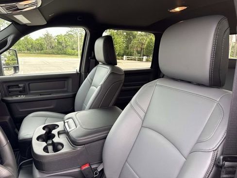 New 2026 RAM 2500 Tradesman AWD/4WD image 20