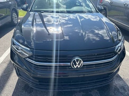 Used 2024 Volkswagen Jetta Sport FWD image 2