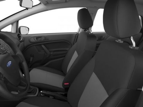 Used 2017 Ford Fiesta SE image 9
