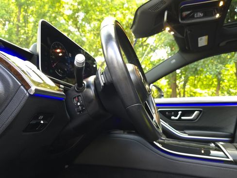 Used 2023 Mercedes-Benz S 580 4MATIC Sedan image 35