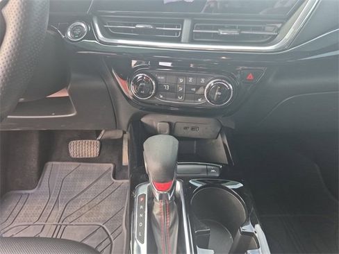 Used 2024 Chevrolet Trax RS image 11